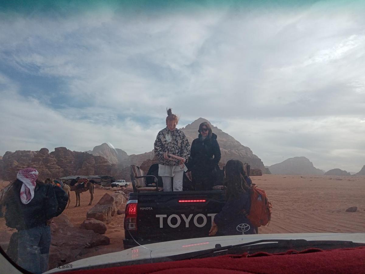 Zarb Desert Camp Wadi Rum Luaran gambar