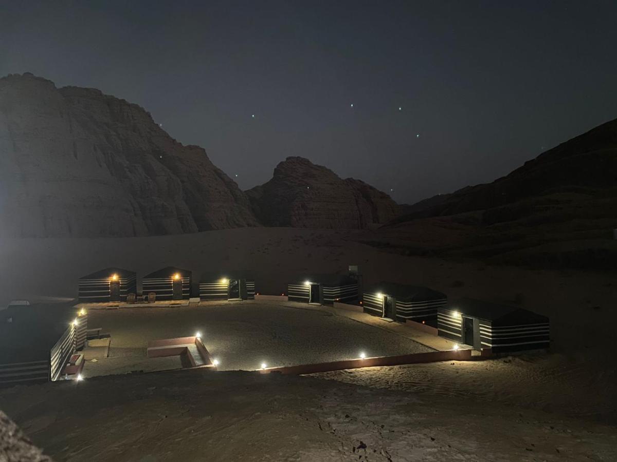 Zarb Desert Camp Wadi Rum Luaran gambar