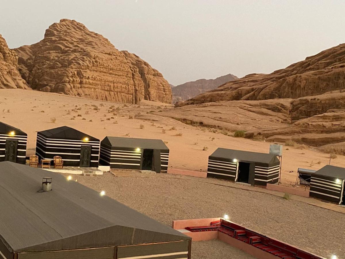 Zarb Desert Camp Wadi Rum Luaran gambar