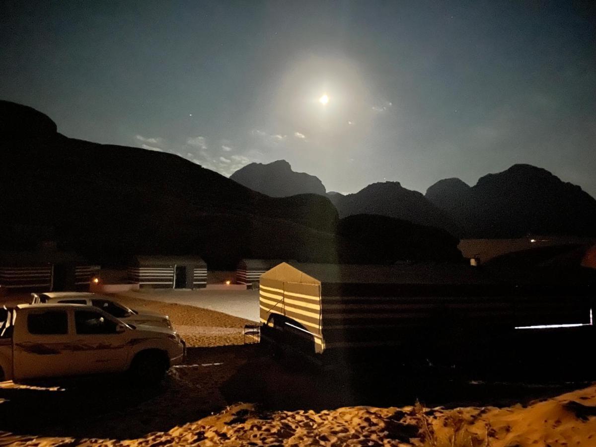 Zarb Desert Camp Wadi Rum Luaran gambar