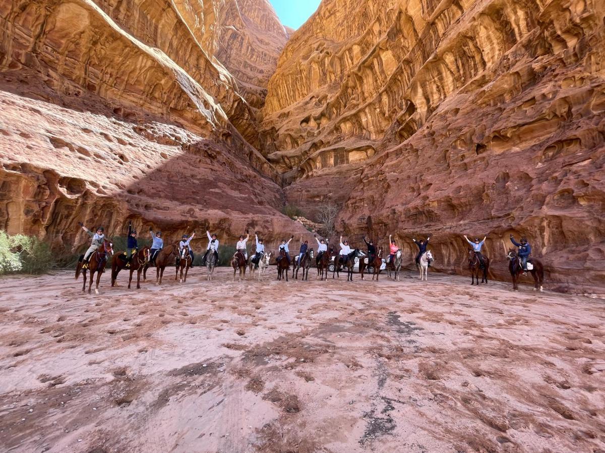 Zarb Desert Camp Wadi Rum Luaran gambar